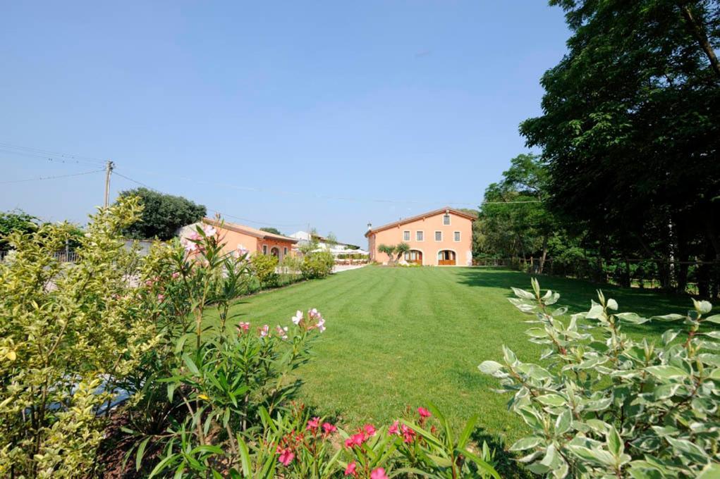 Agriturismo Corte Morandini Valeggio sul Mincio Exterior foto